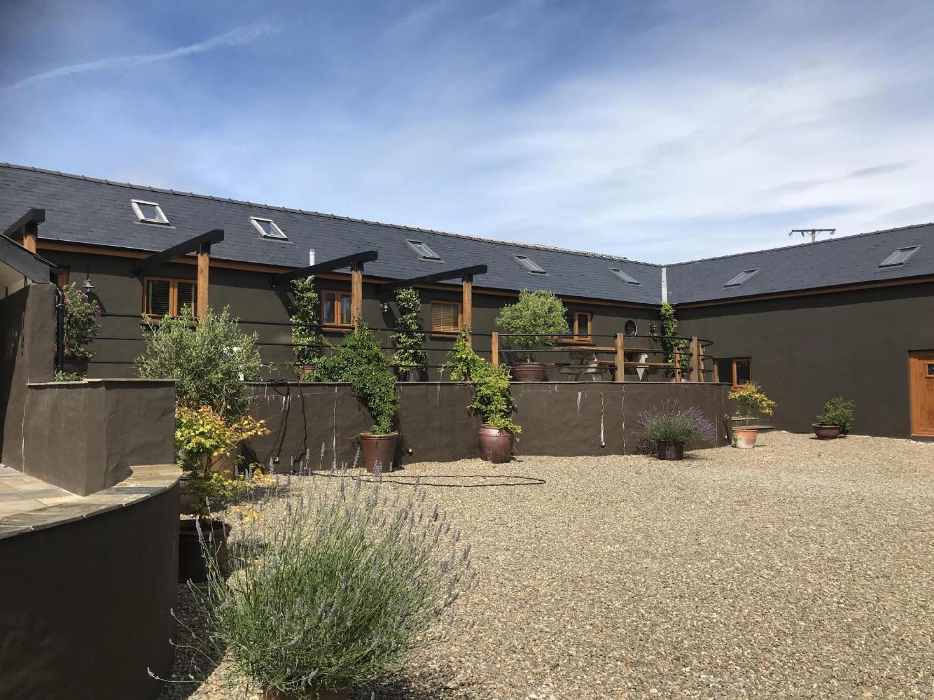 Lavender - Luxurious Barn Conversion - Blossom Farm Johnston Exteriér fotografie
